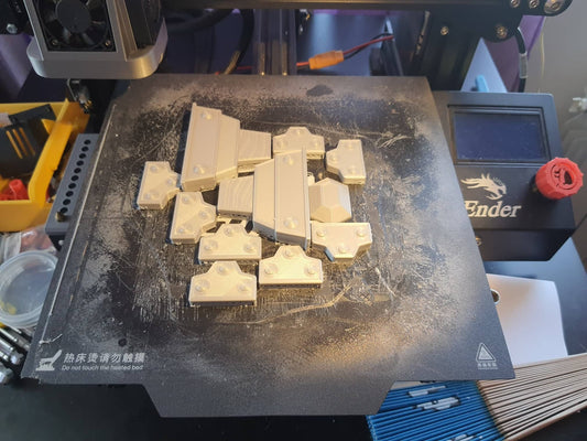 Monster Hunter World-Female Kirin belt caps/details, gemstone and horn 3D files/STL